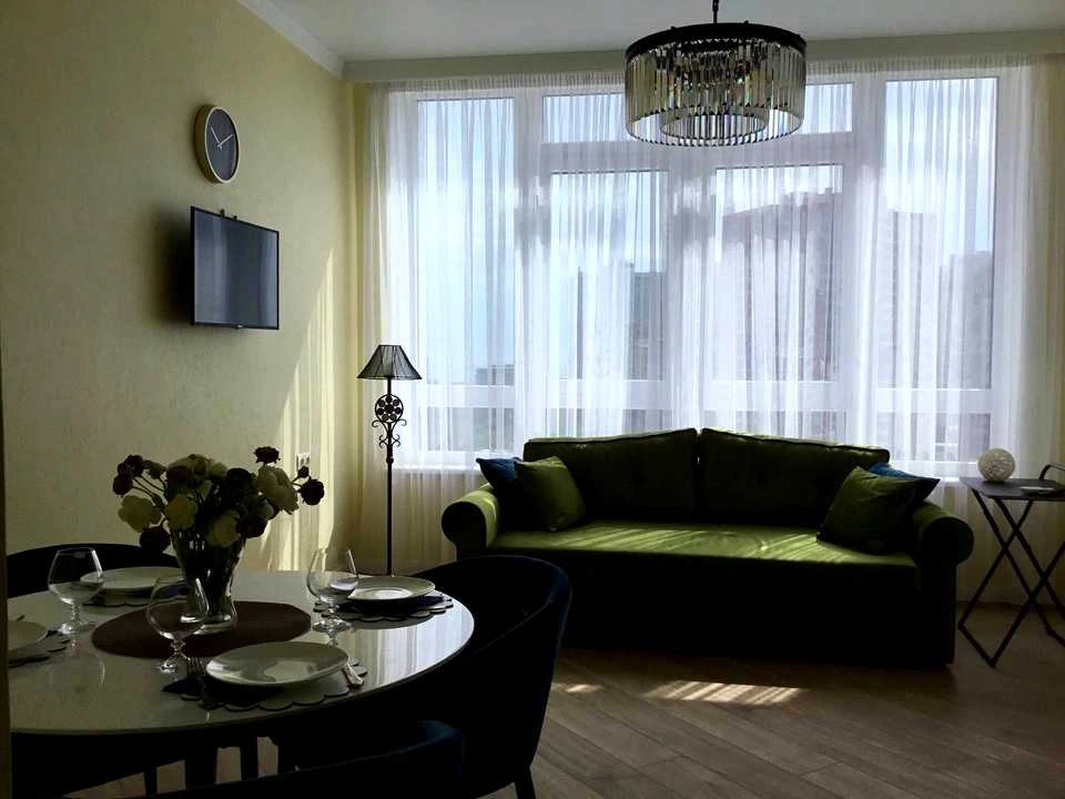Apartment. Odessa, Genueska St.