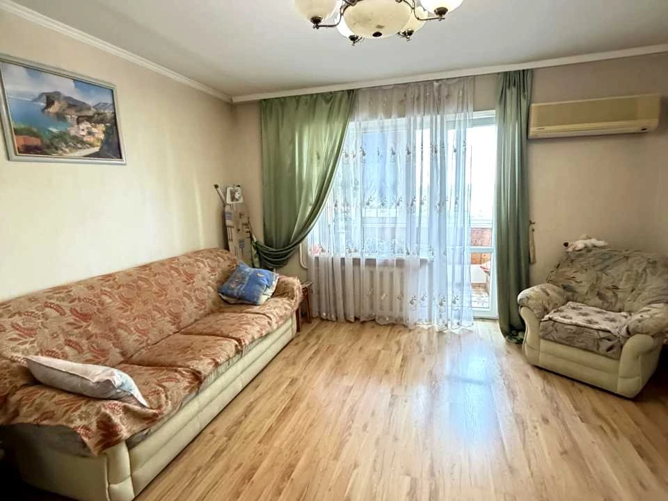 Apartment. Zaporizhya, Chumachenka Street.