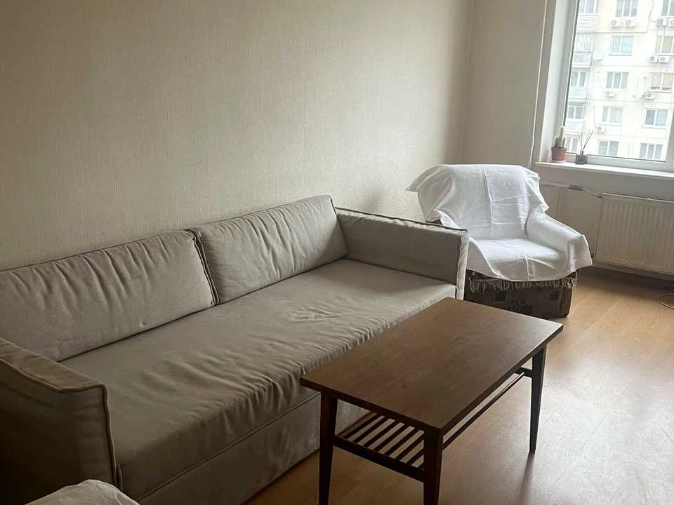 Apartment.  Mykropolyta Vasyl Lepiksky St.
