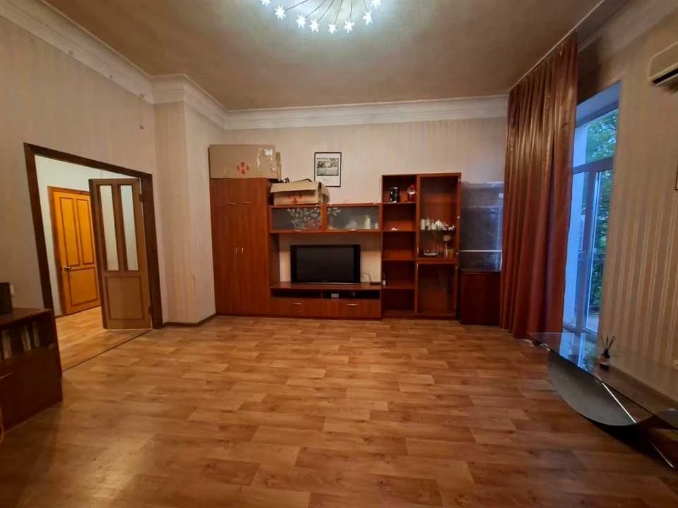 Квартира. Дніпро, Дмитра Яворницького просп.