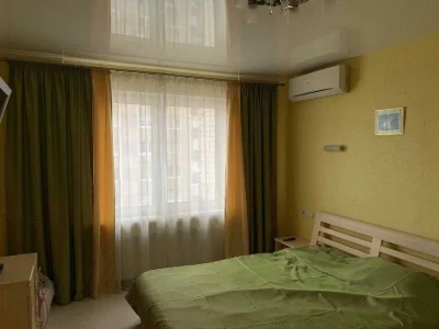 Sale of a three-room apartment with renovation Akhmatova 24