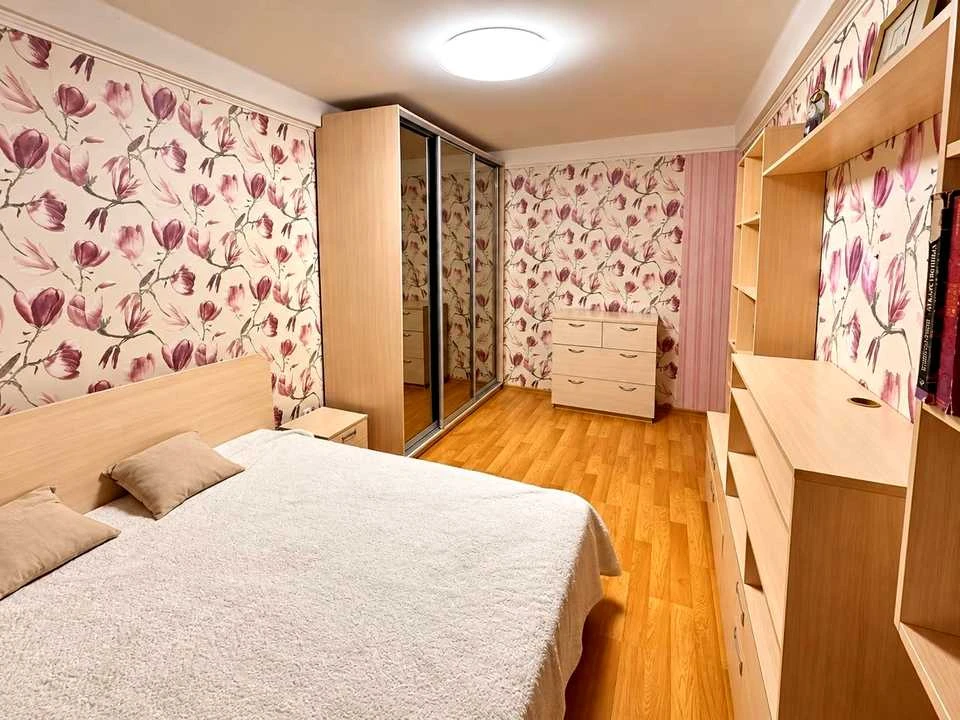 Apartment. Kyiv, Olega Mudracha St.