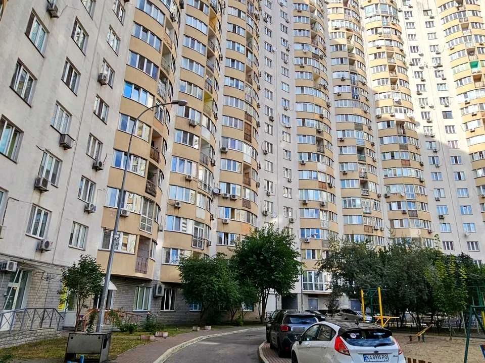 Квартира. Київ, Урлівська вул.