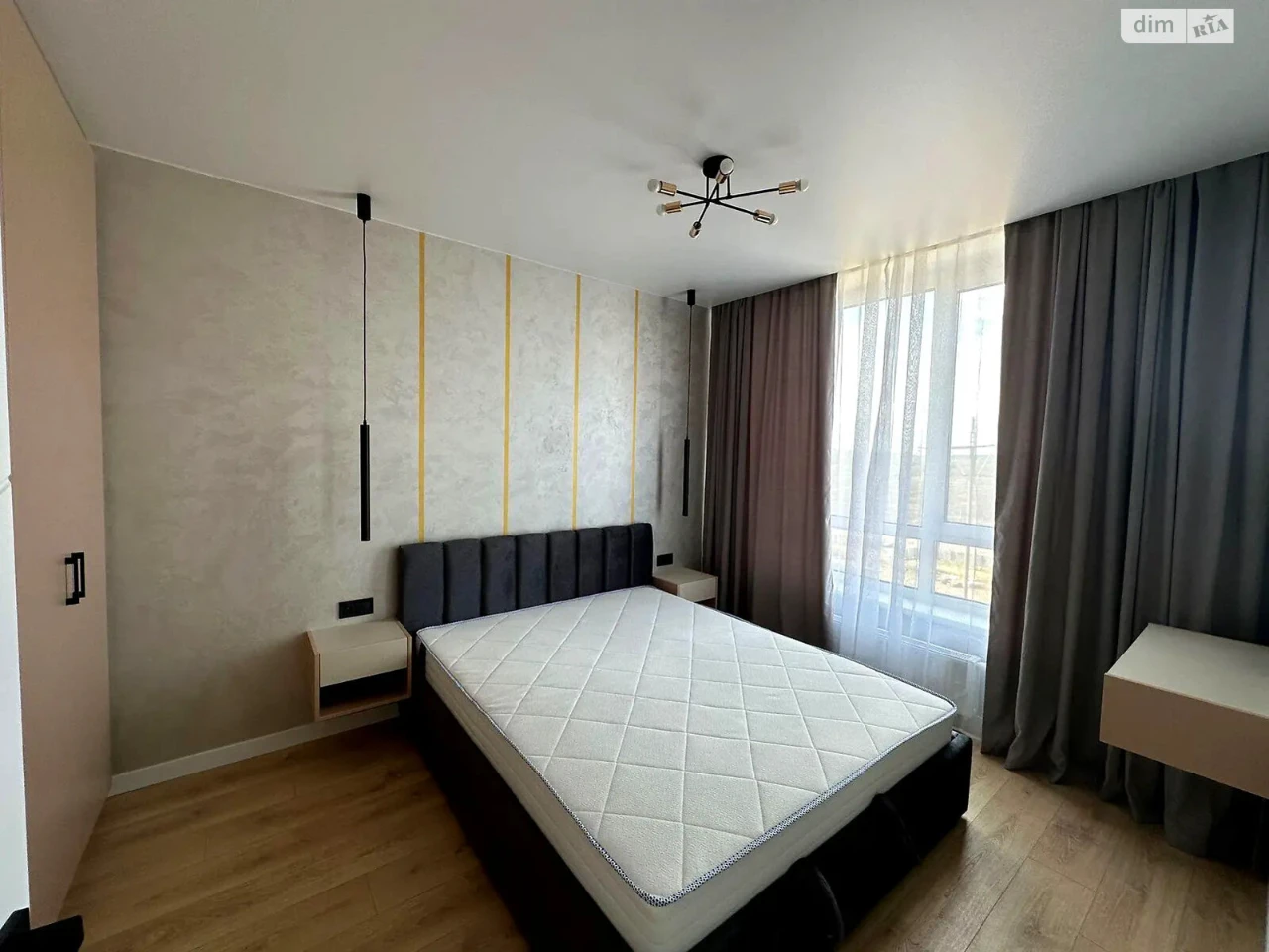 Long-Term Rent One-Bedroom Apartment Podilsky