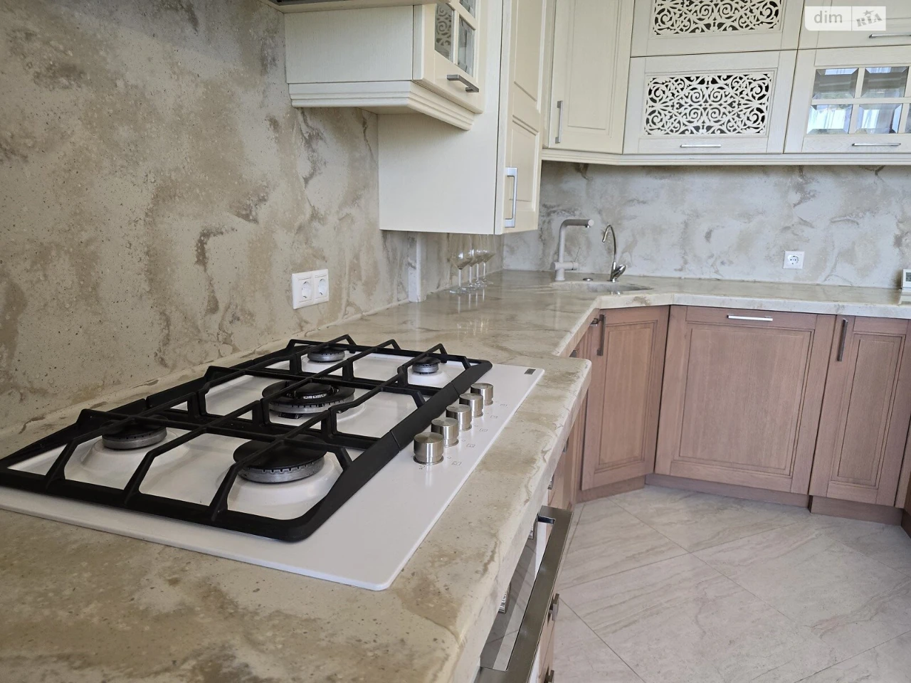 Apartment for Sale in Pasichna