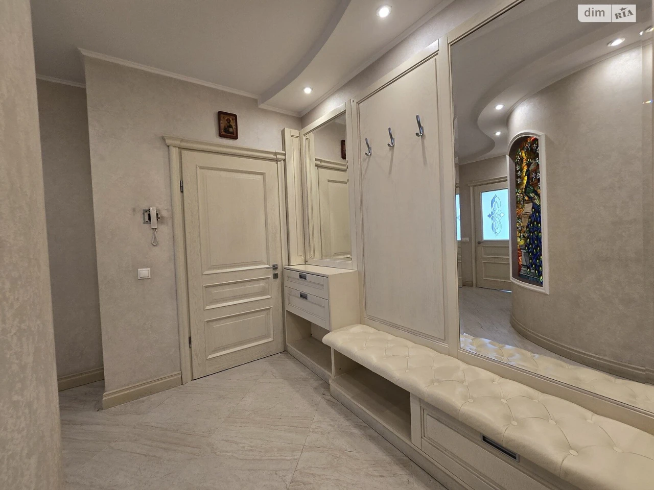 Apartment for Sale in Pasichna