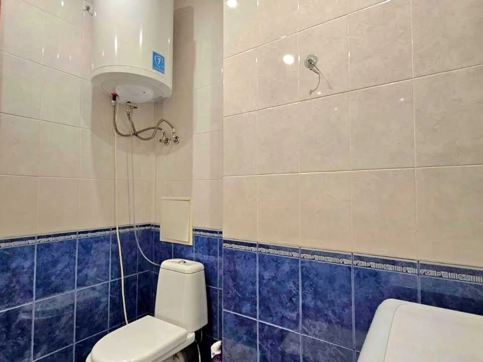 Apartment. Kyiv, Dniprovska naberezhna St.
