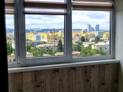 Apartment. Kyiv, Kharkiv Avenue
