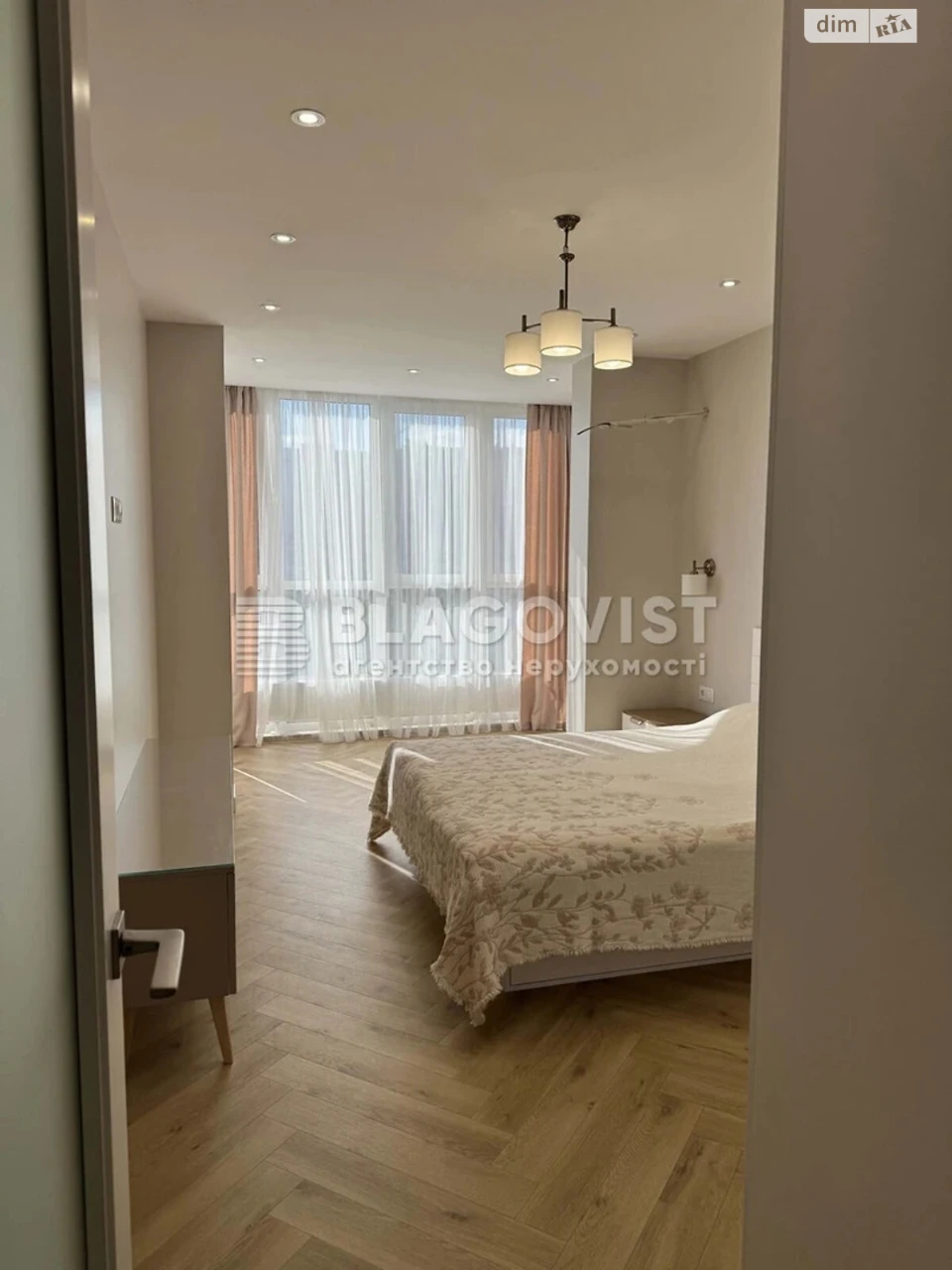 Sale Apartment Holosiiv