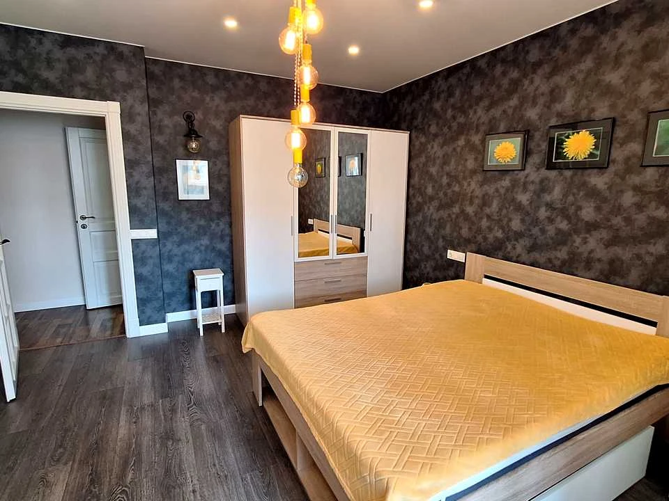 Apartment. Kyiv, Demіїvska St.