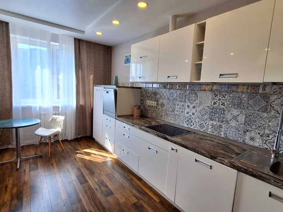 Apartment. Kyiv, Demіїvska St.