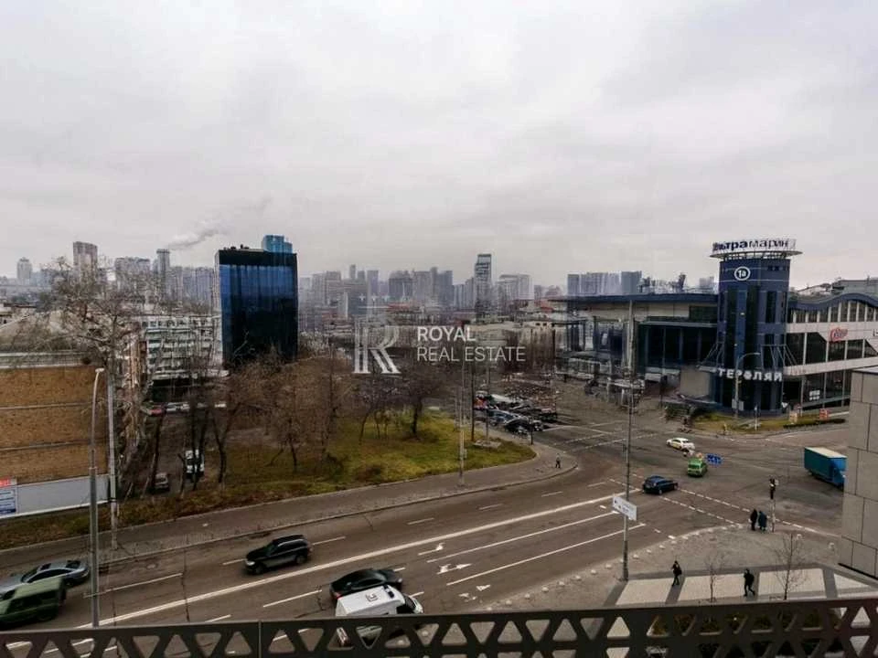 Квартира. Київ, Митрополита Василя Липківського вул.