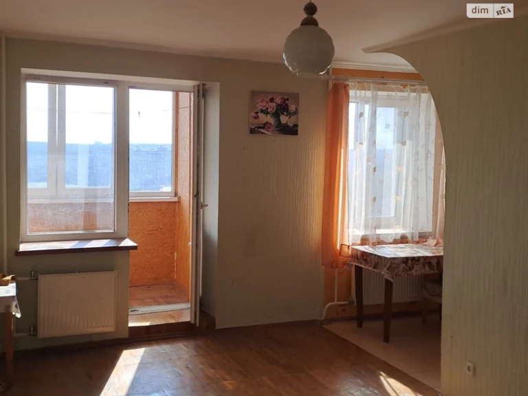 Apartment for Sale, Desniansky
