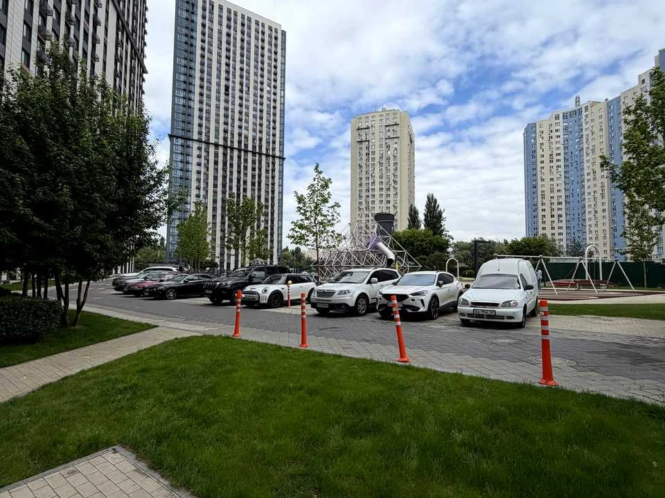 Квартира. Київ, Академіка Заболотного вул.