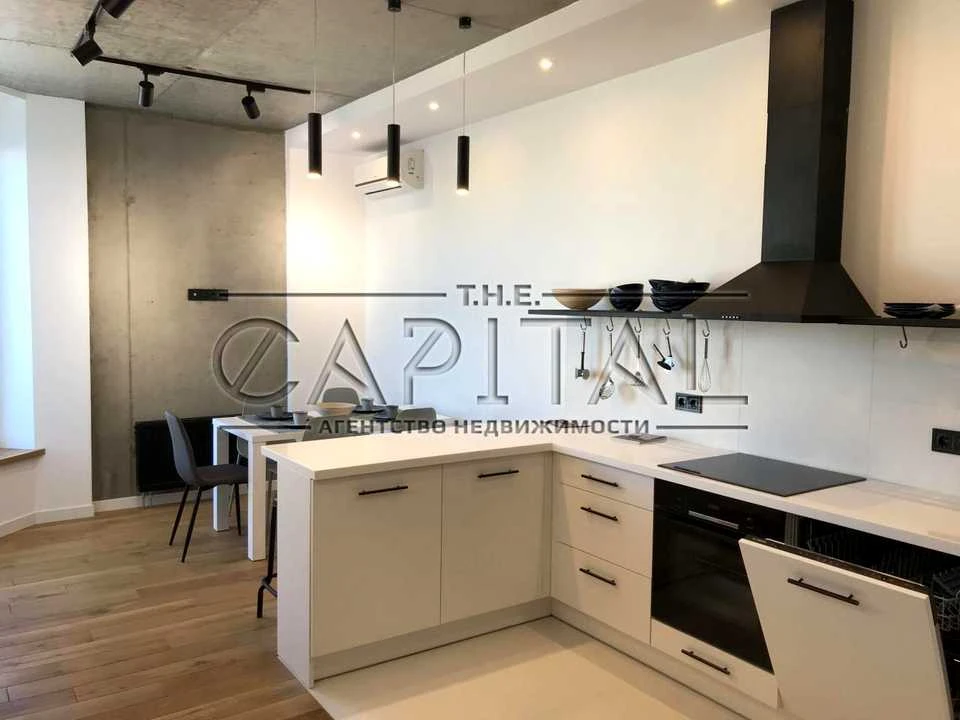 Apartment. Kyiv, Sapernoye Pole St.
