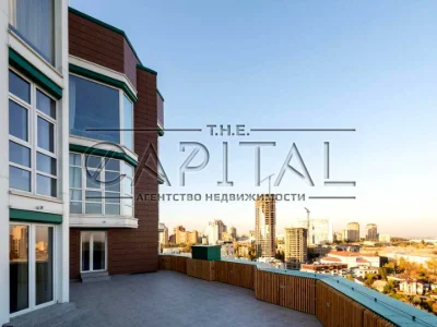 Apartment. Kyiv, Sapernoye Pole St.