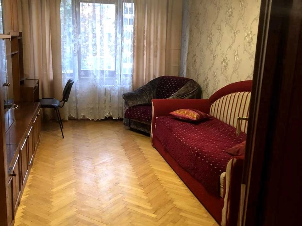 Квартира. Киев, проспект Леонида Каденюка
