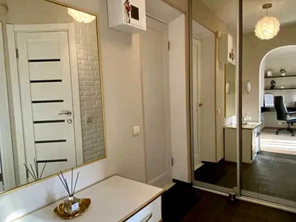 Apartment. Kyiv, Кирилівська St.