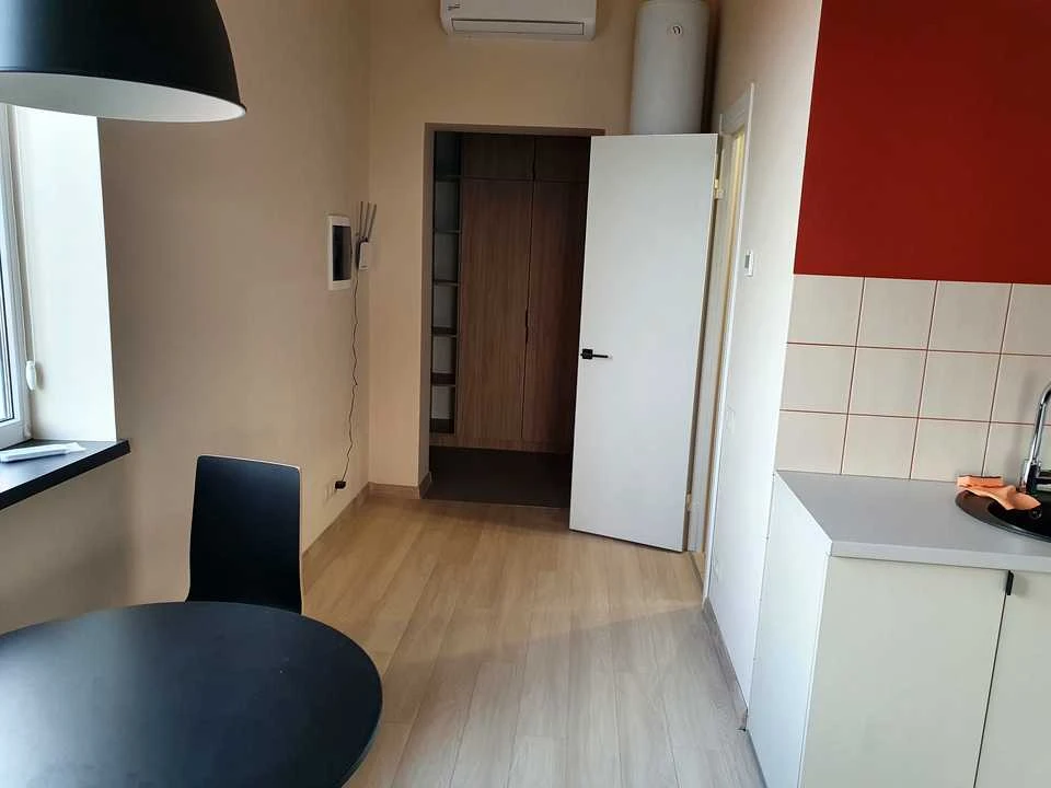 Apartment. Lviv, Okurhna St.