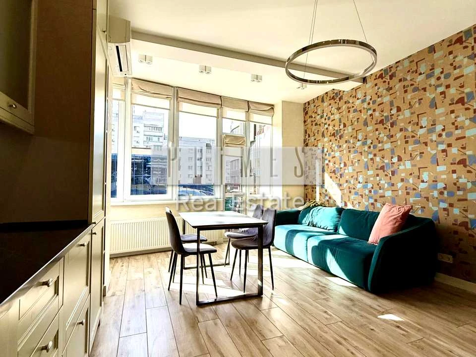 Apartment. Kyiv, Vasyl Tytunyka Street.