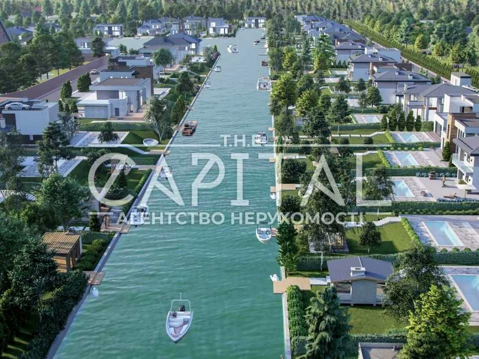 Ділянка. Київ, Центральна вул.