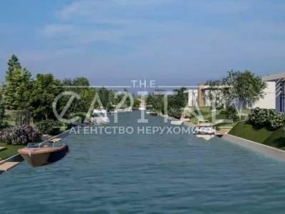 Ділянка. Київ, Центральна вул.