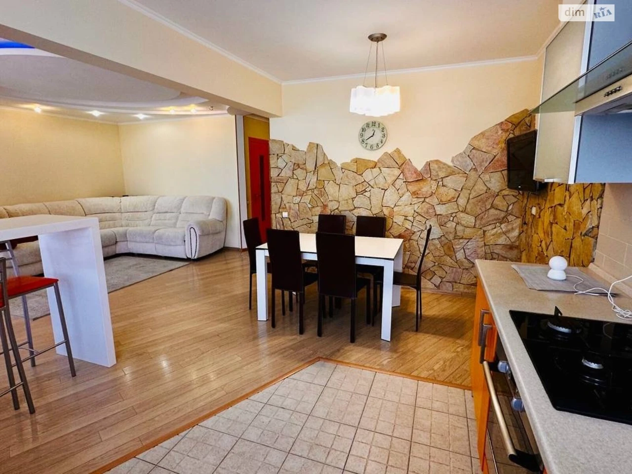 Long-Term Renting, Apartment Victory-4
