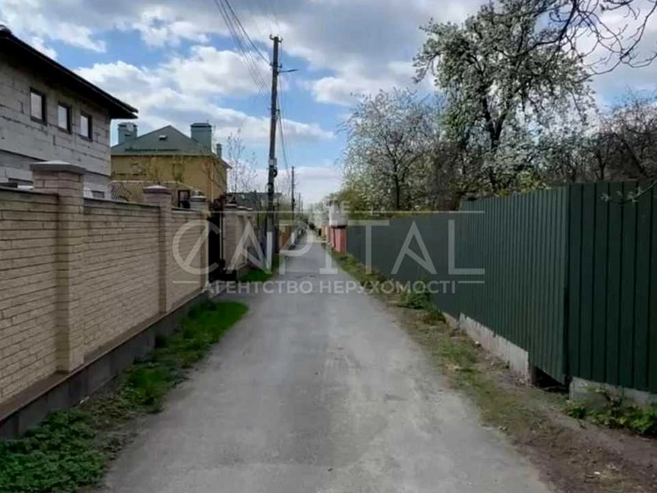Ділянка. Київ, Огіркова вул.