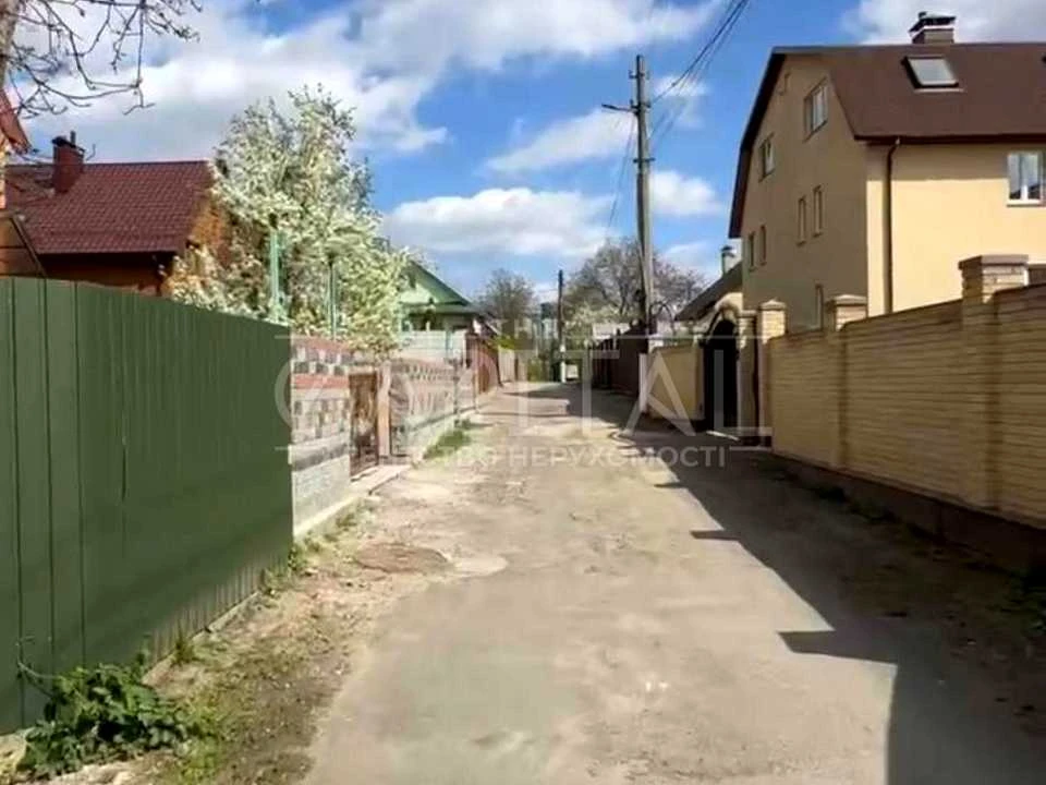 Ділянка. Київ, Огіркова вул.