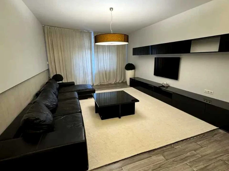 Apartment. Kyiv, Lesya Ukrainy Blvd.
