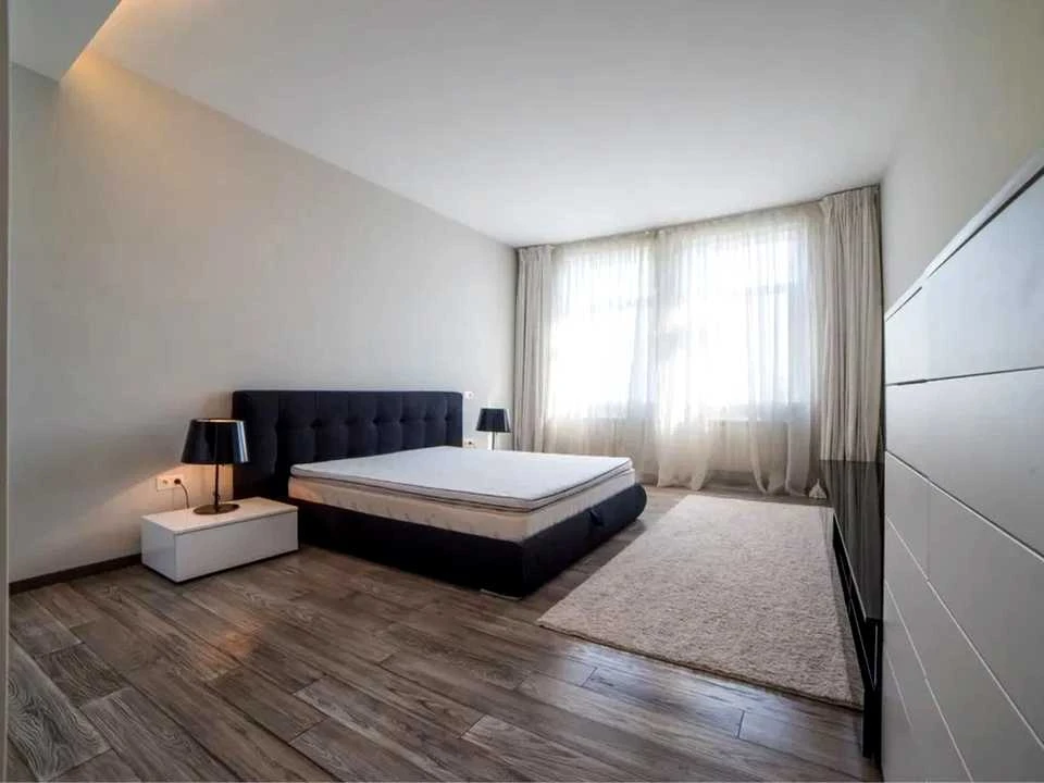 Apartment. Kyiv, Lesya Ukrainy Blvd.