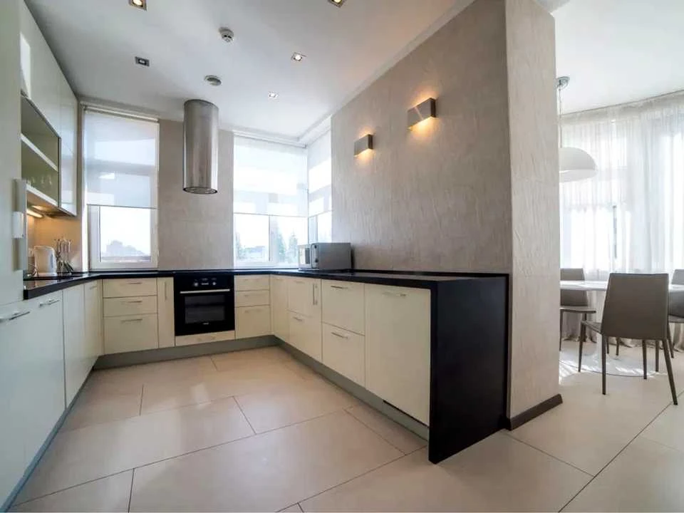 Apartment. Kyiv, Lesya Ukrainy Blvd.