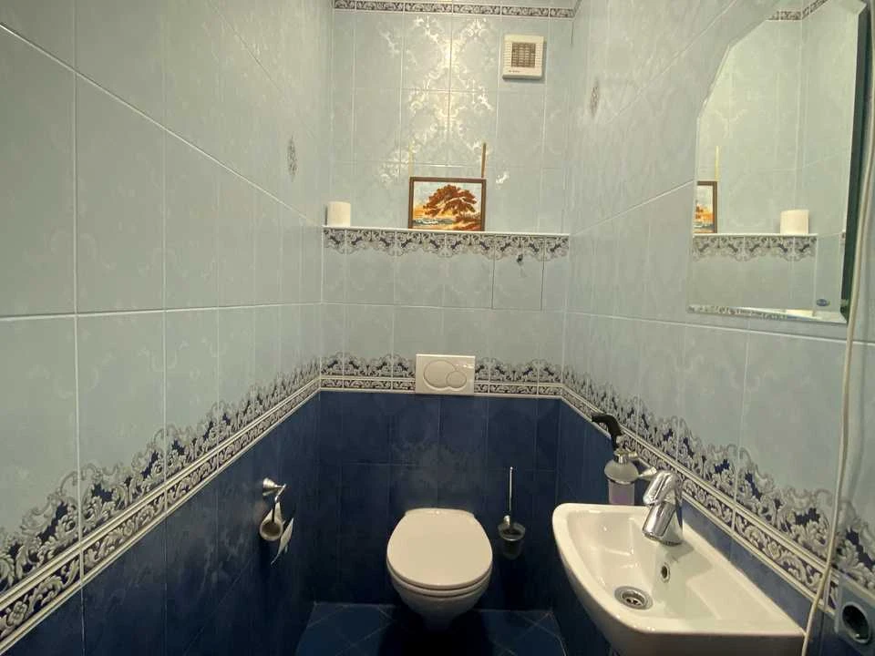 Квартира. Киев, Предславинская улица