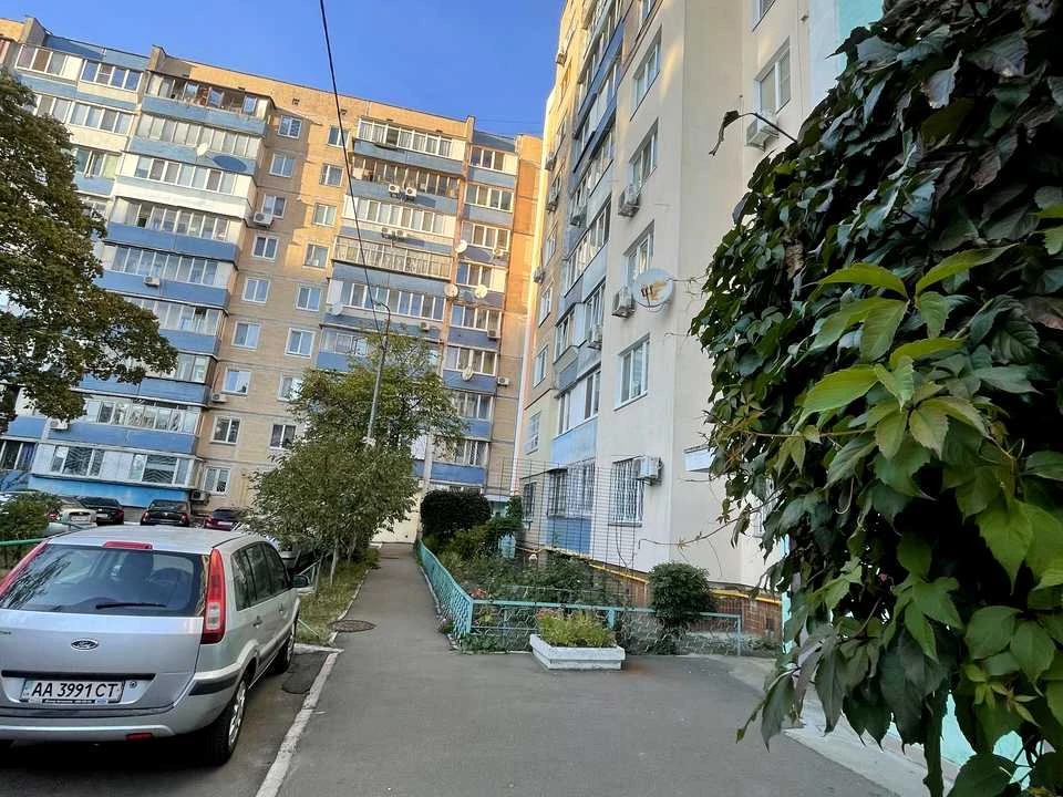 Квартира. Київ, Червоної Калини просп.