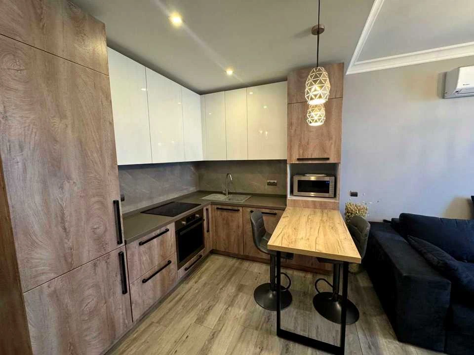 Apartment. Kyiv, Pyslavynska St.