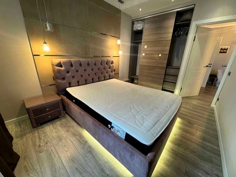 Apartment. Kyiv, Pyslavynska St.