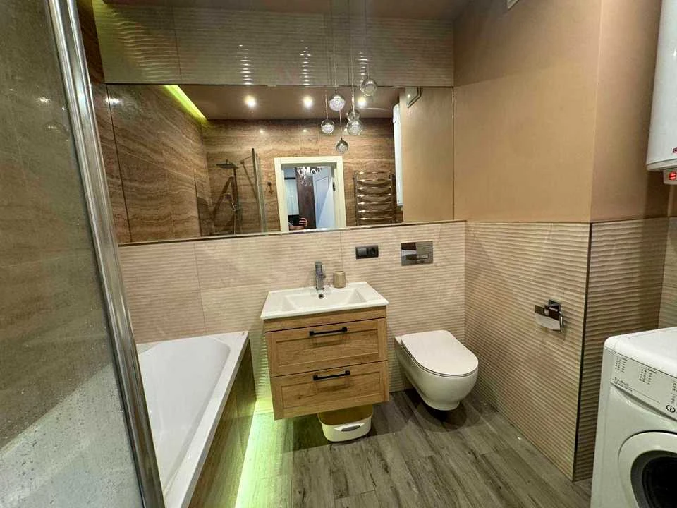 Apartment. Kyiv, Pyslavynska St.
