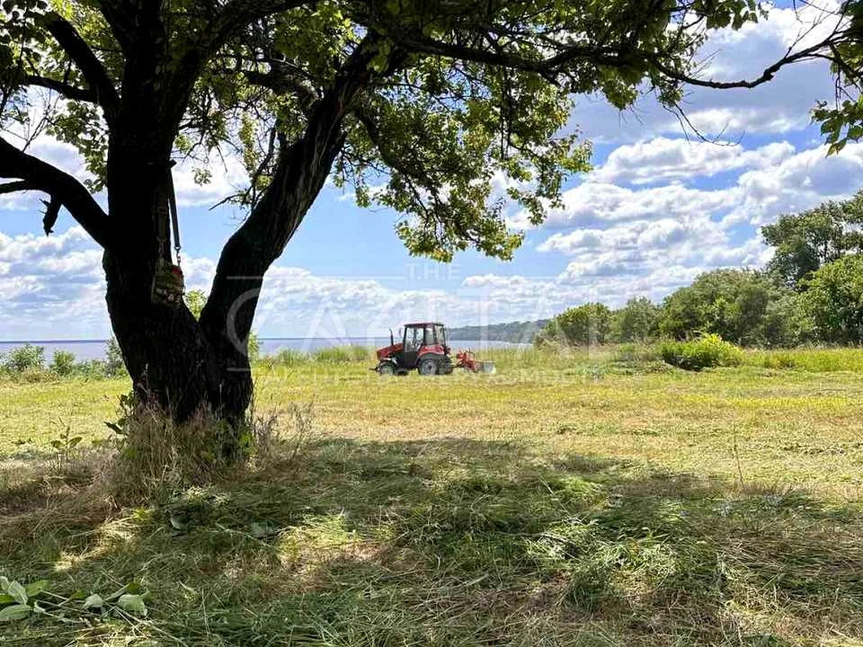 Ділянка. Київ, Хрещатик вул.