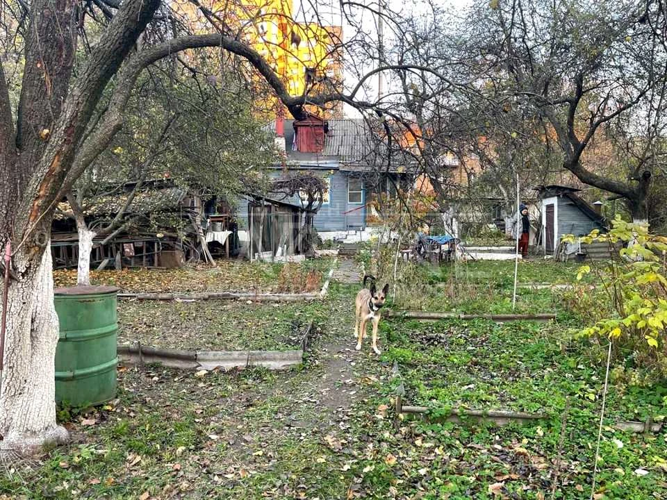 Ділянка. Київ, Звіринецька вул.