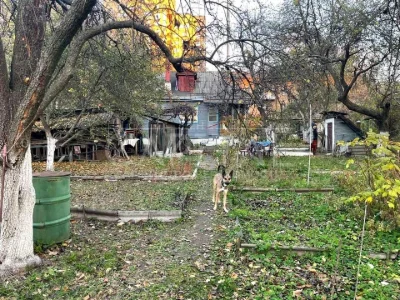 Ділянка. Київ, Звіринецька вул.