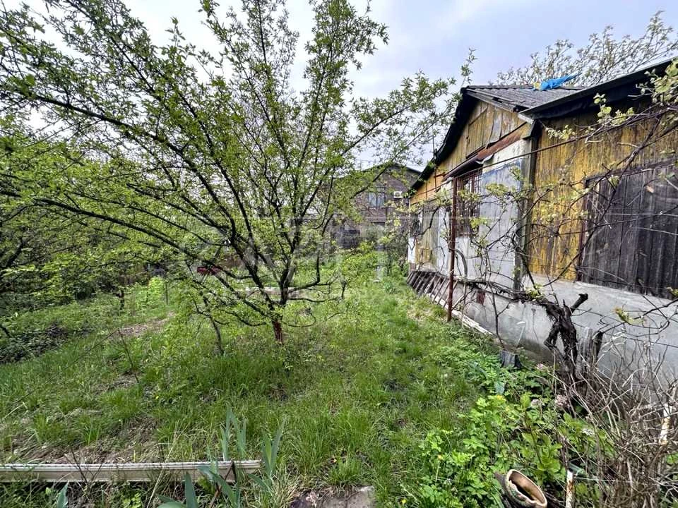 Ділянка. Київ, Центральна вул.