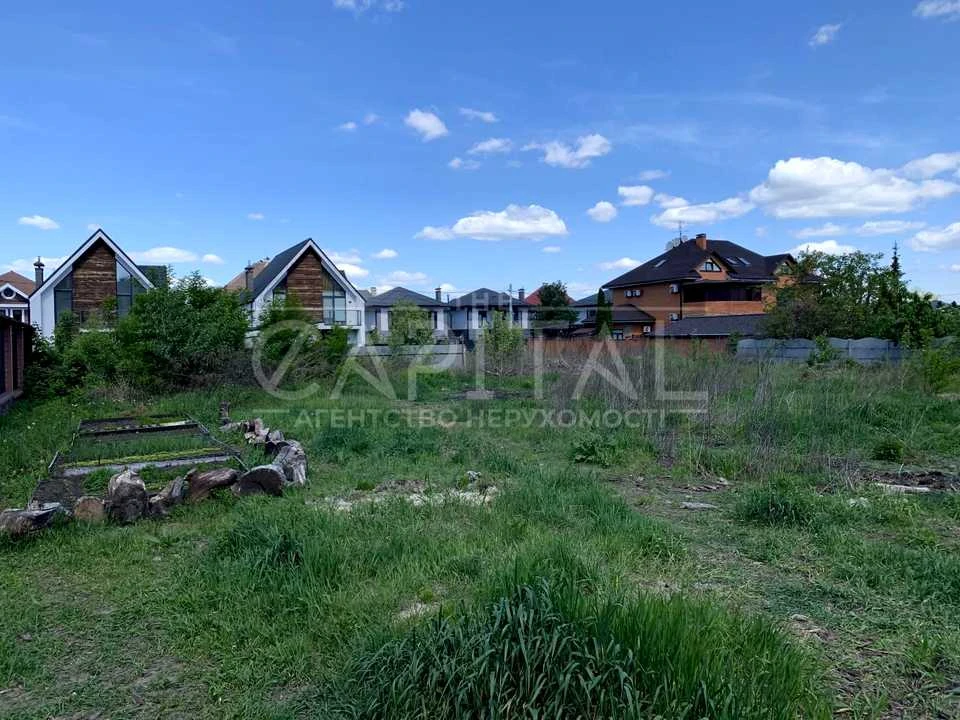 Ділянка. Київ, Садовий пров.