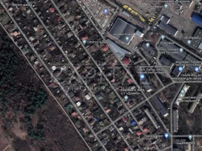 Land. Kyiv, Kyivska St.