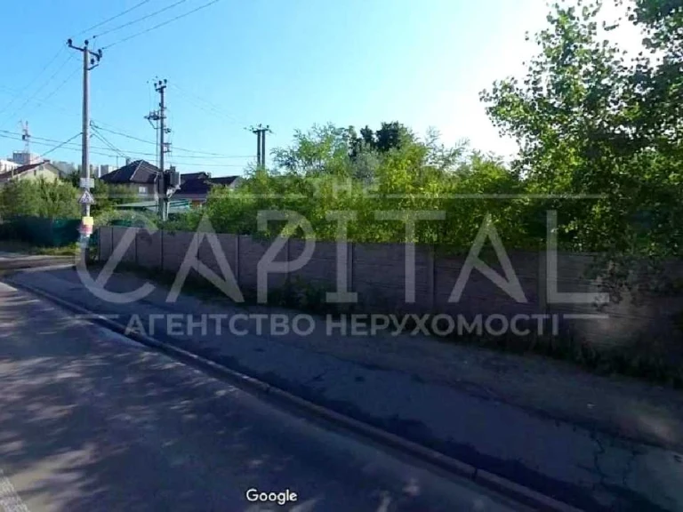 Ділянка. Київ, Центральна вул.