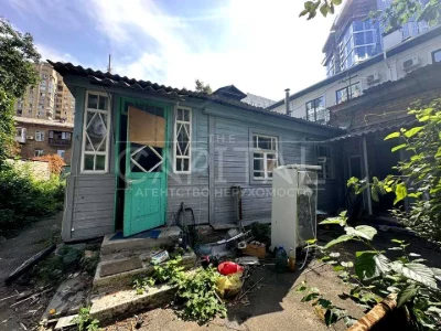 Ділянка. Київ, Звіринецька вул.