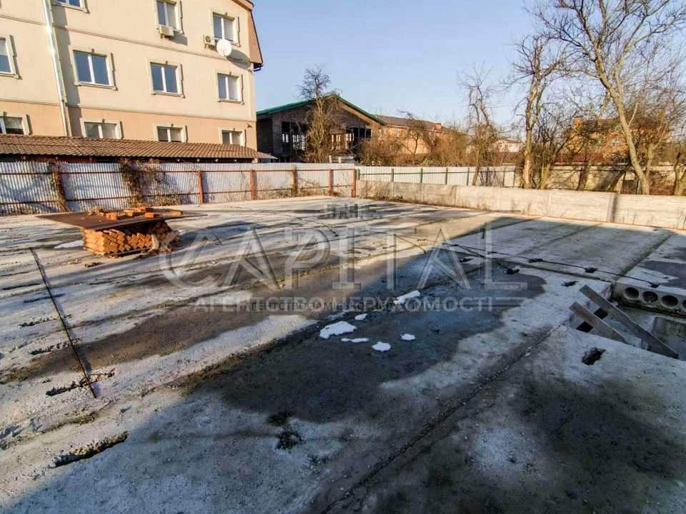Ділянка. Київ, Мрії вул.