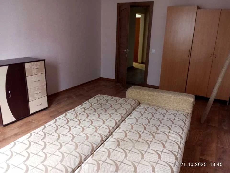 Apartment. Konyoplyanska vul.