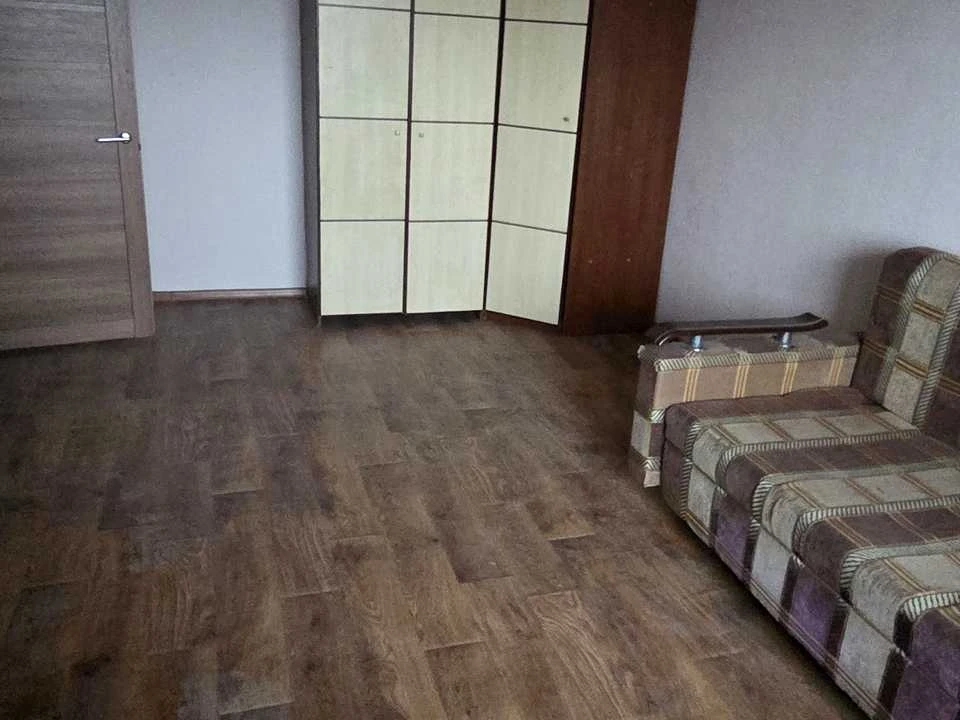 Apartment. Konyoplyanska vul.
