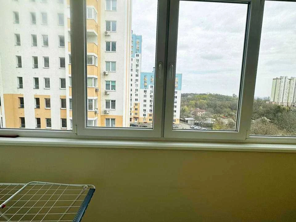Квартира. Київ, Сергія Данченка вул.