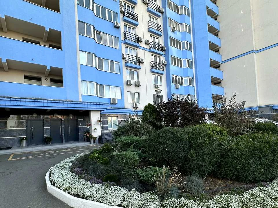 Квартира. Київ, Деміївська вул.